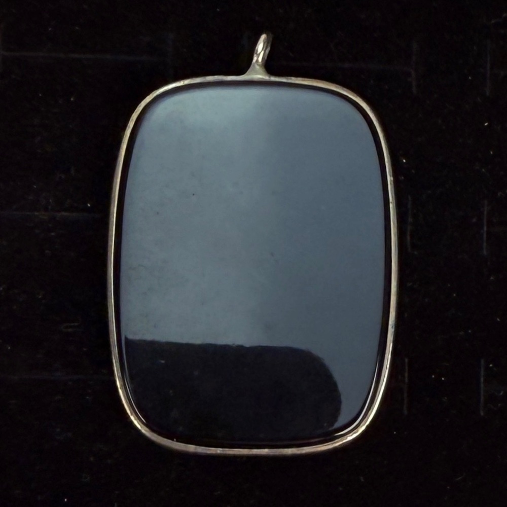 Vintage Silvertone Black Rectangular Pendant - image 4